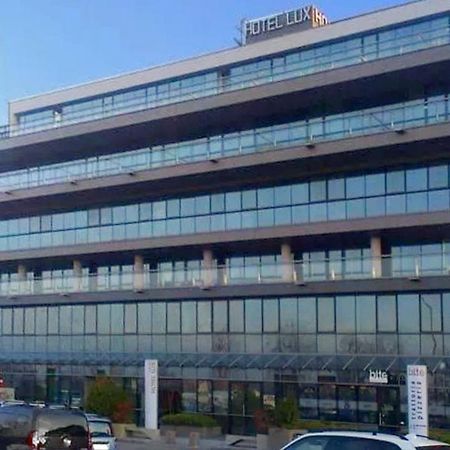 Hotel Lux Modena Luaran gambar