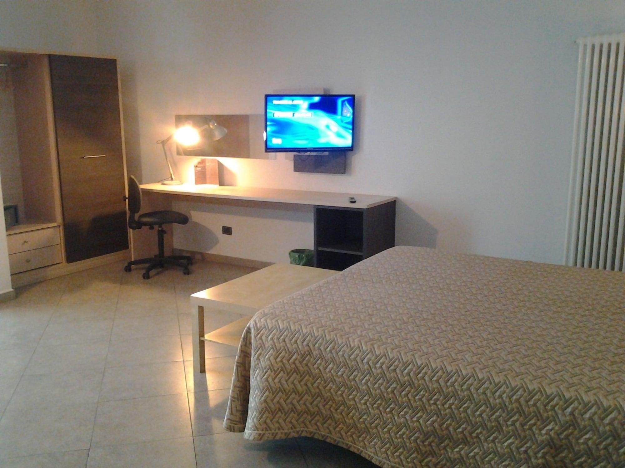 Hotel Lux Modena Luaran gambar